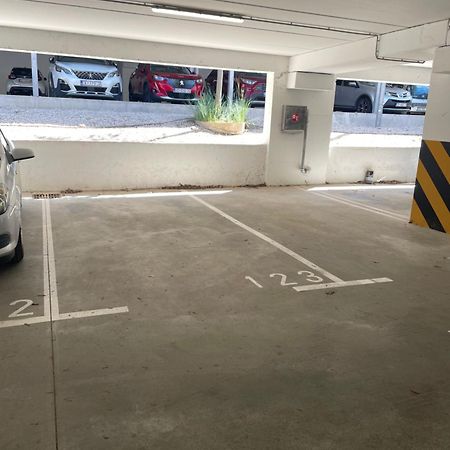 New Modern Apt Near Old Town - Private Parking 扎达尔 外观 照片