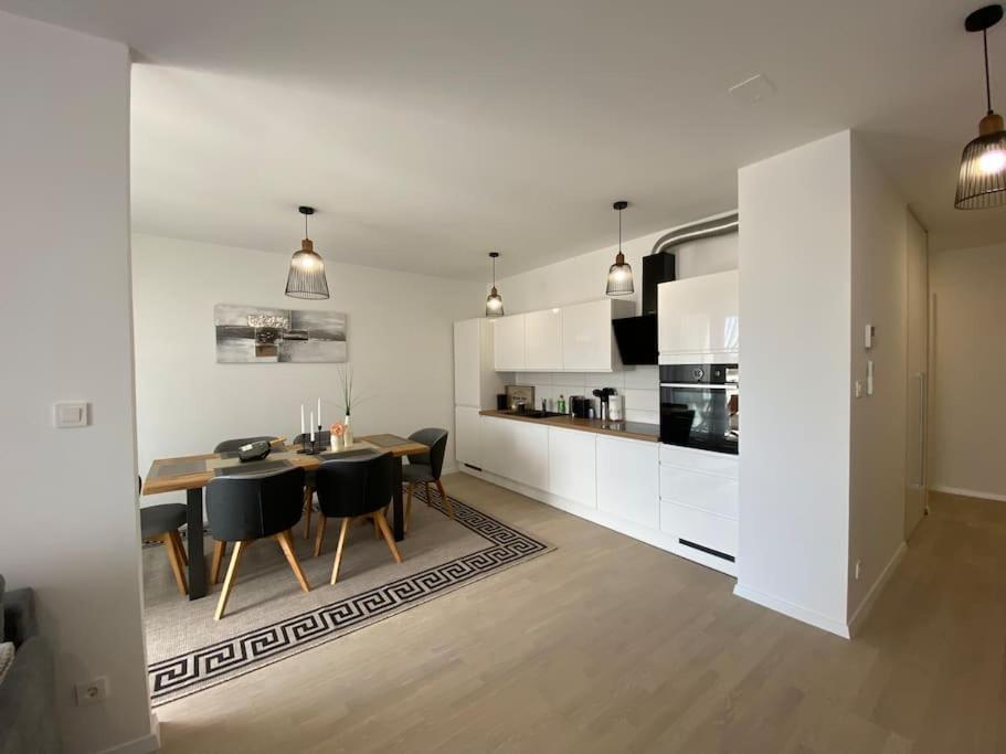 New Modern Apt Near Old Town - Private Parking 扎达尔 外观 照片