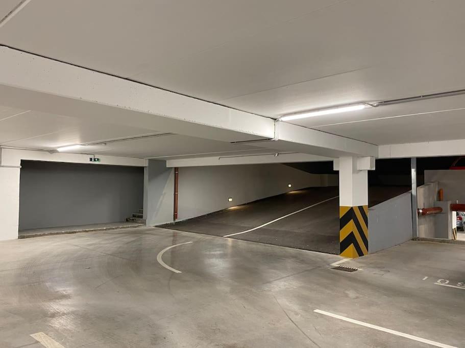 New Modern Apt Near Old Town - Private Parking 扎达尔 外观 照片