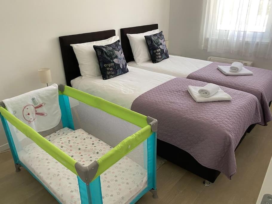 New Modern Apt Near Old Town - Private Parking 扎达尔 外观 照片