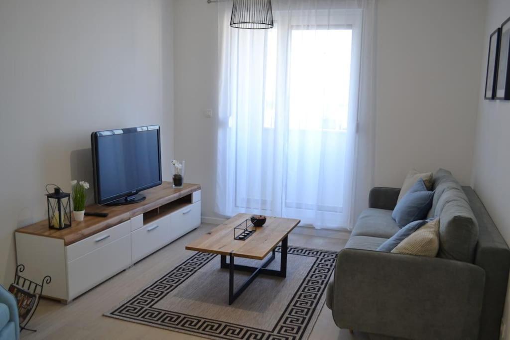 New Modern Apt Near Old Town - Private Parking 扎达尔 外观 照片